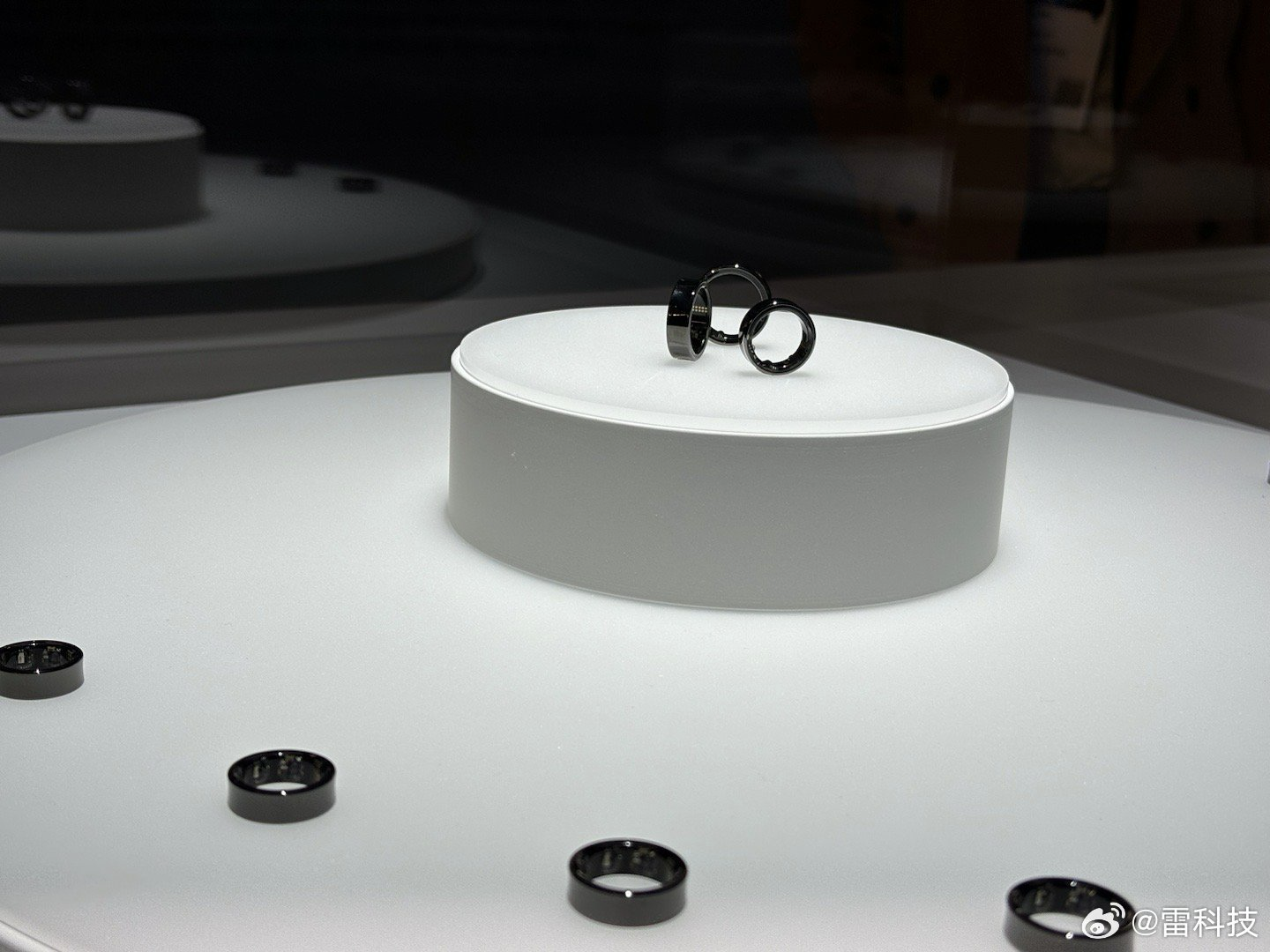 MWC2024首日观察：三星智能戒指爆了AI穿戴迎第二春？(图2)