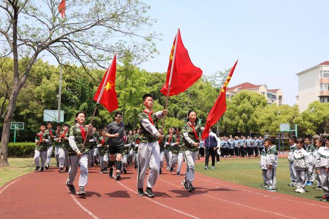 中央级媒体持续关注闵行这所公办学校何以破茧成蝶？(图8)