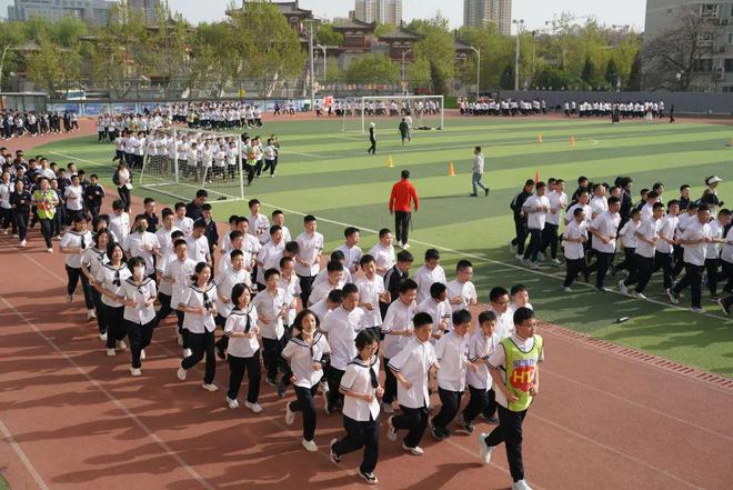 体育中考未来怎么考？高中考不考？(图2)