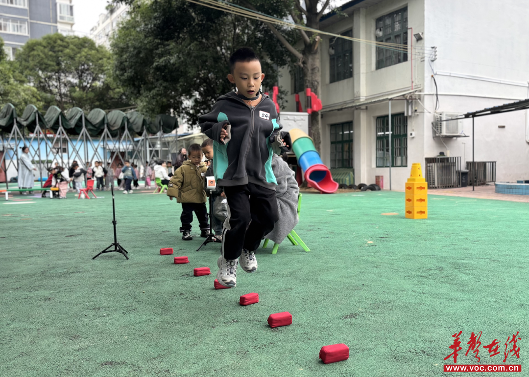 科技赋能童趣运动芷江一幼用“智慧体测”解锁幼儿健康成长新方式(图5)