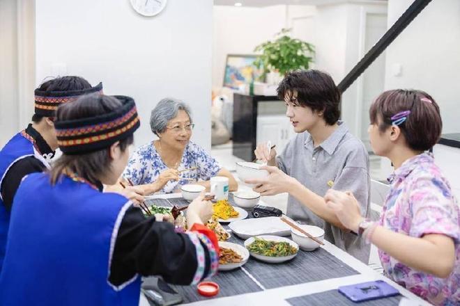 2024死亡数首超新生儿数人均寿命从35岁升至786岁家庭负担加重(图14)