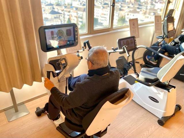 九旬爷爷拄拐也要参与田林街道“十五分钟健康生活圈”有多硬核？(图1)