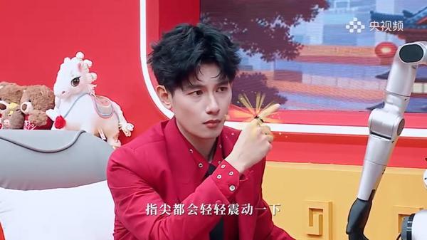 追觅戒指Glow正式发布:全球首创指尖AI心电监测重塑指尖智能穿戴新标杆(图10)