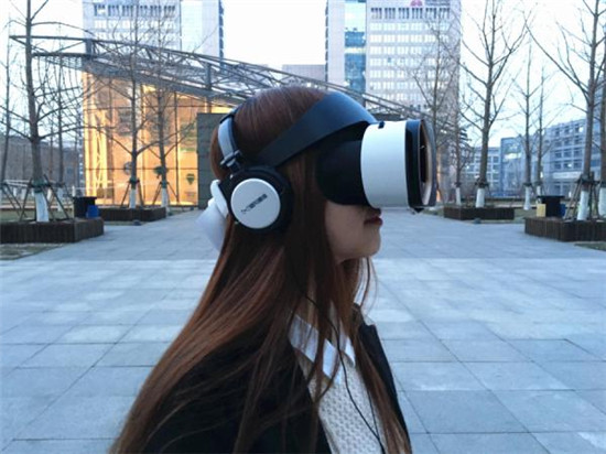 年终奖是这个？可穿戴式设备成热门礼品(图1)